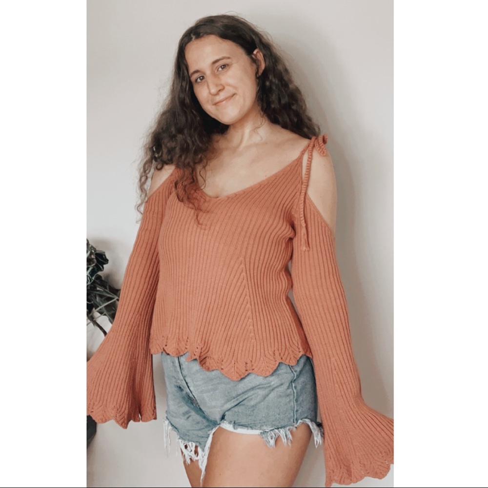 FOREVER 21 COLD SHOULDER KNIT BELL SLEEVE SWEATER